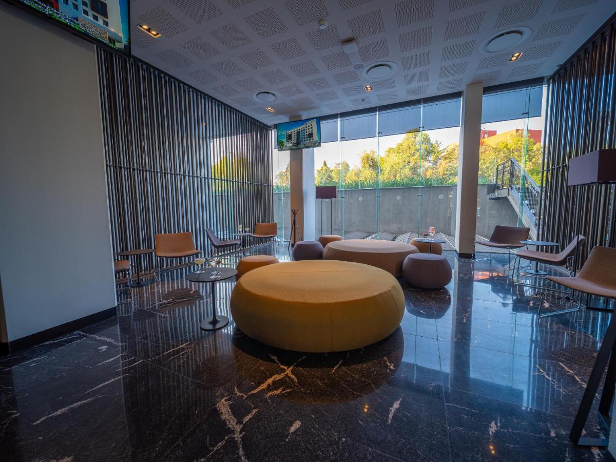 墨西哥城 Galeria Plaza San Jeronimo酒店 外观 照片 Lobby