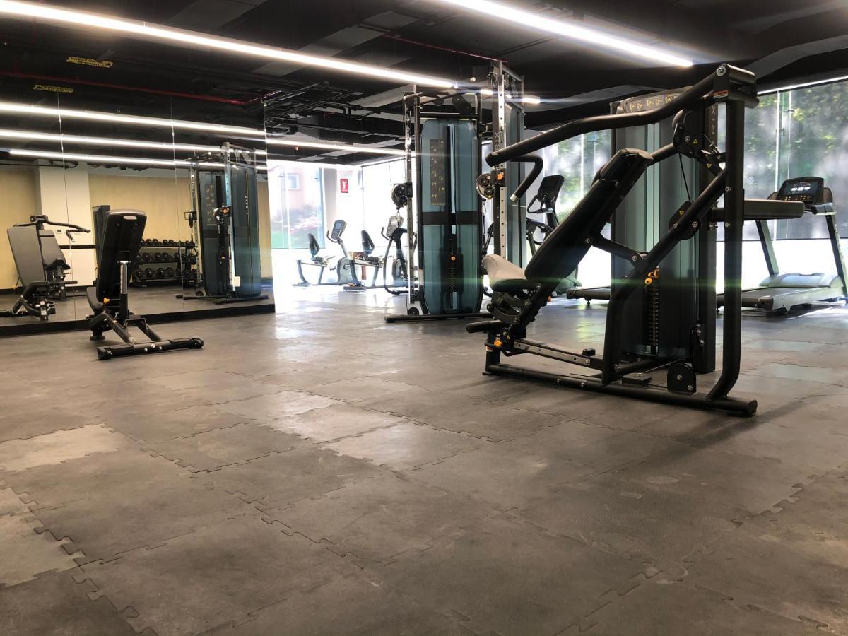 墨西哥城 Galeria Plaza San Jeronimo酒店 外观 照片 The gym at the 2018 edition of the World Economic Forum