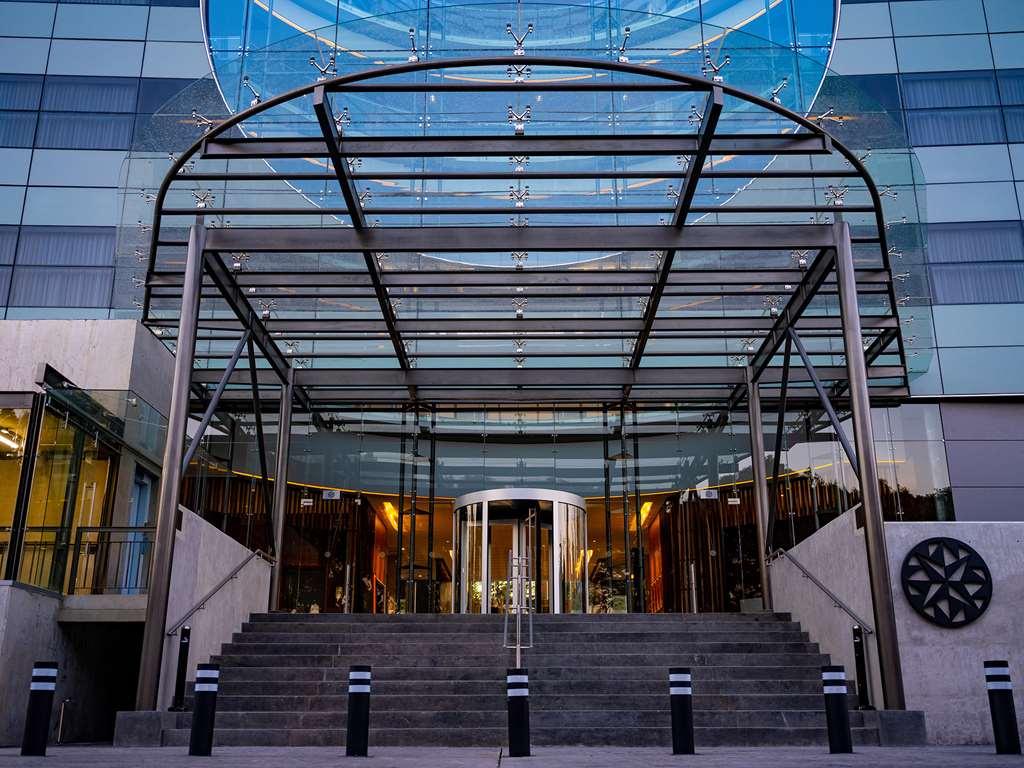 墨西哥城 Galeria Plaza San Jeronimo酒店 外观 照片 The entrance to the hotel