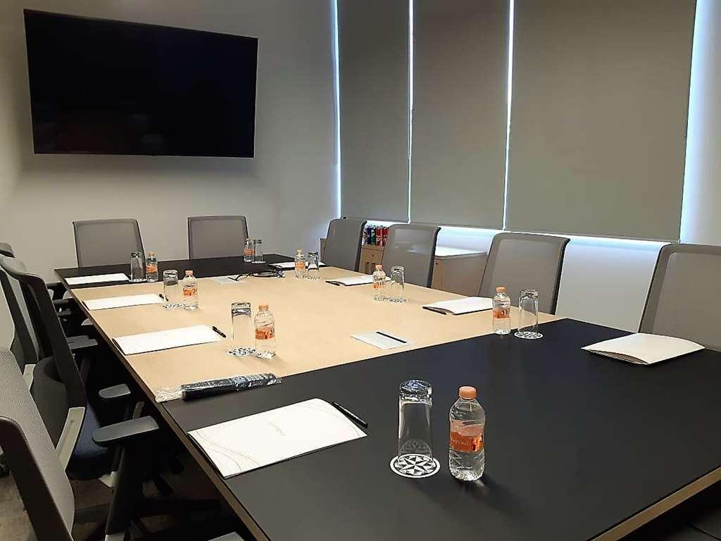 墨西哥城 Galeria Plaza San Jeronimo酒店 设施 照片 A meeting room at the headquarters of the European Anti-fraud Organisation