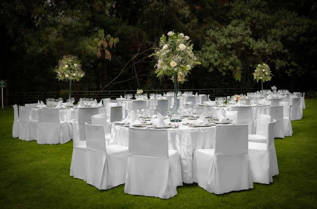 墨西哥城 Galeria Plaza San Jeronimo酒店 设施 照片 Wedding reception at the hotel
